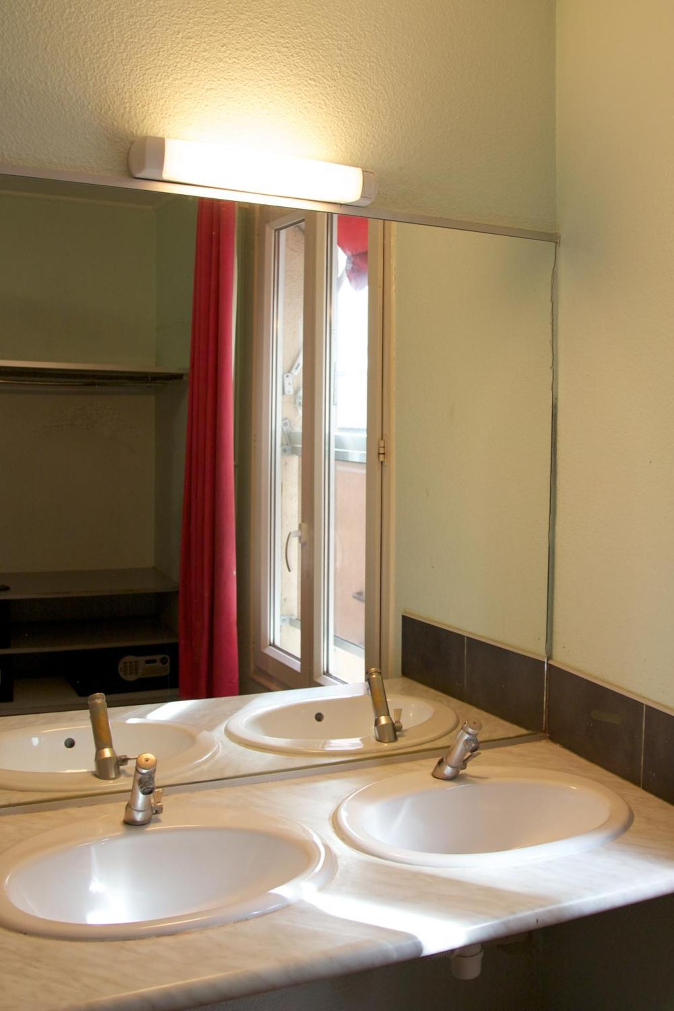 Twin Room,713995297:JPEG
