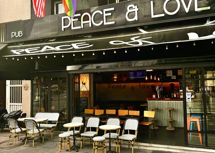 Peace & Love Hostel Parigi